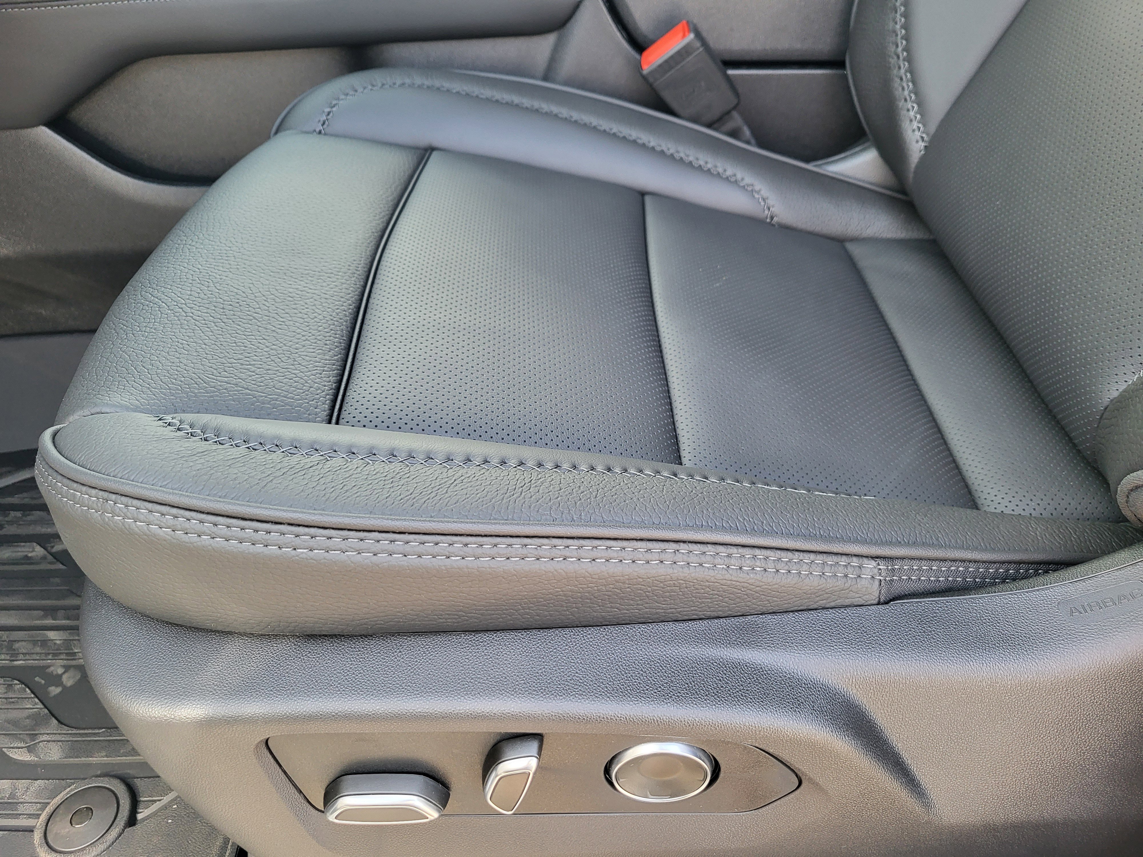 New 2026 Glacier White Tricoat GMC Denali image 20