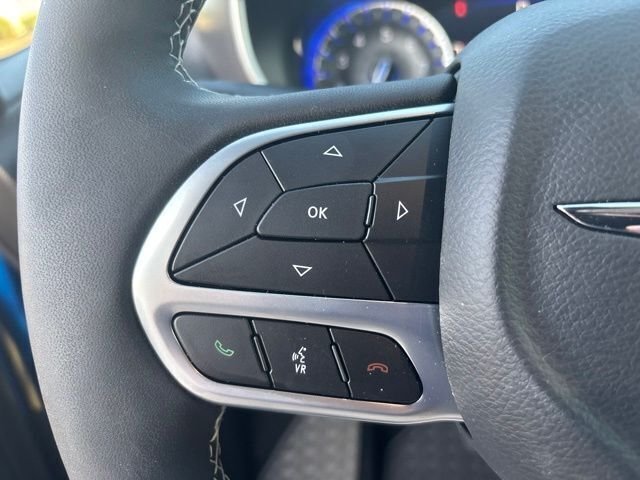 Used 2026 Blue Chrysler Select image 18