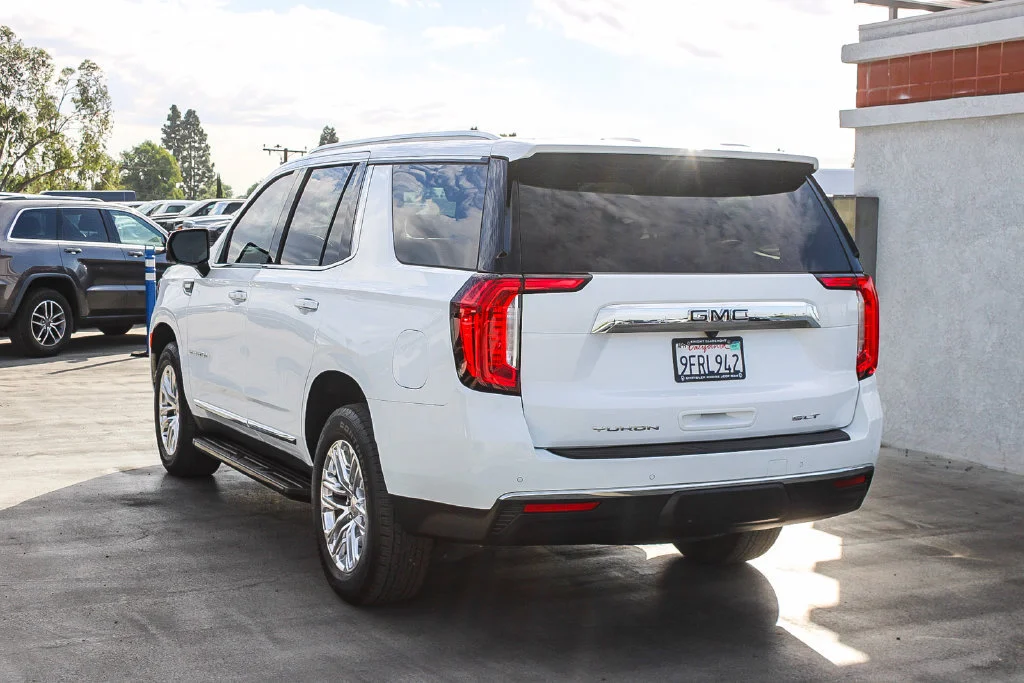 Used 2023 White GMC SLT image 7