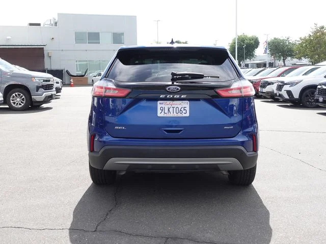 Used 2024 Blue Ford SEL image 7