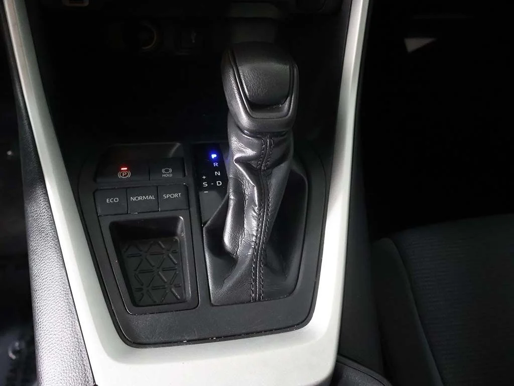 Used 2020 Gray Toyota LE image 39
