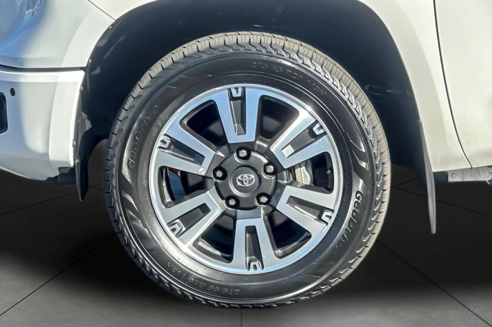 Certified Used 2021 Super White Toyota SR5 image 25