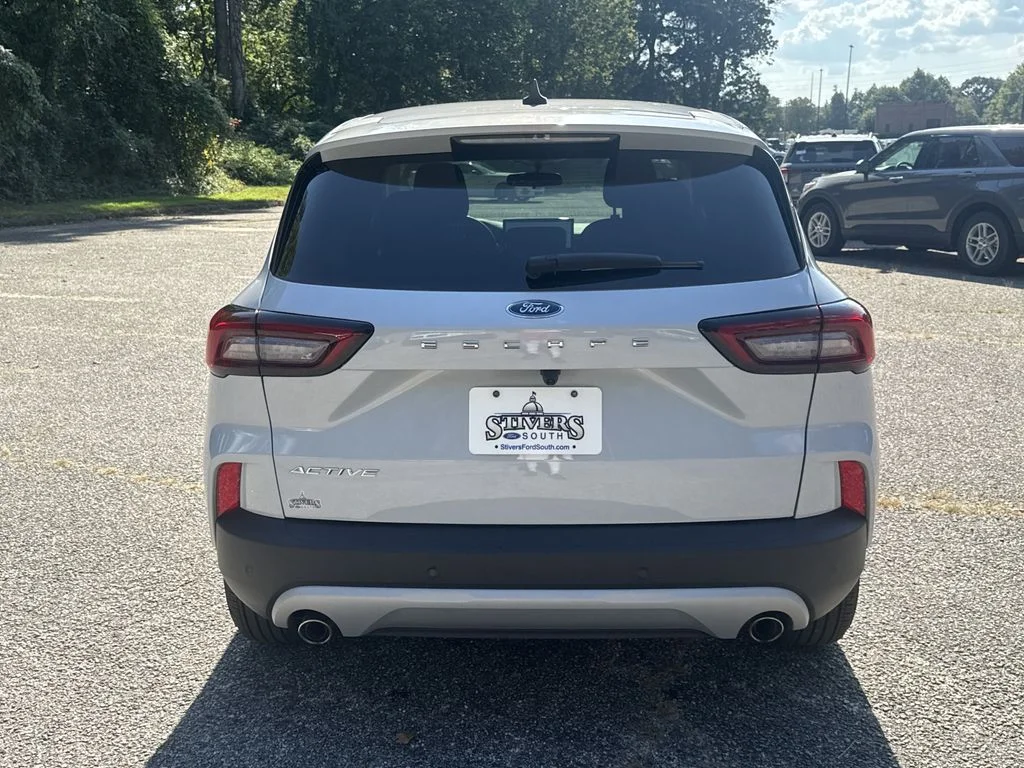 Used 2025 Silver Ford Active image 6