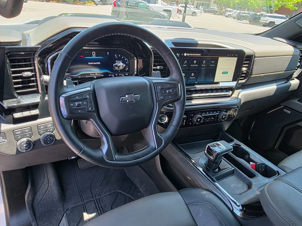 Used 2025 Summit White Chevrolet ZR2 image 18