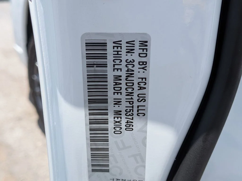 Used 2023 White Jeep Limited image 27