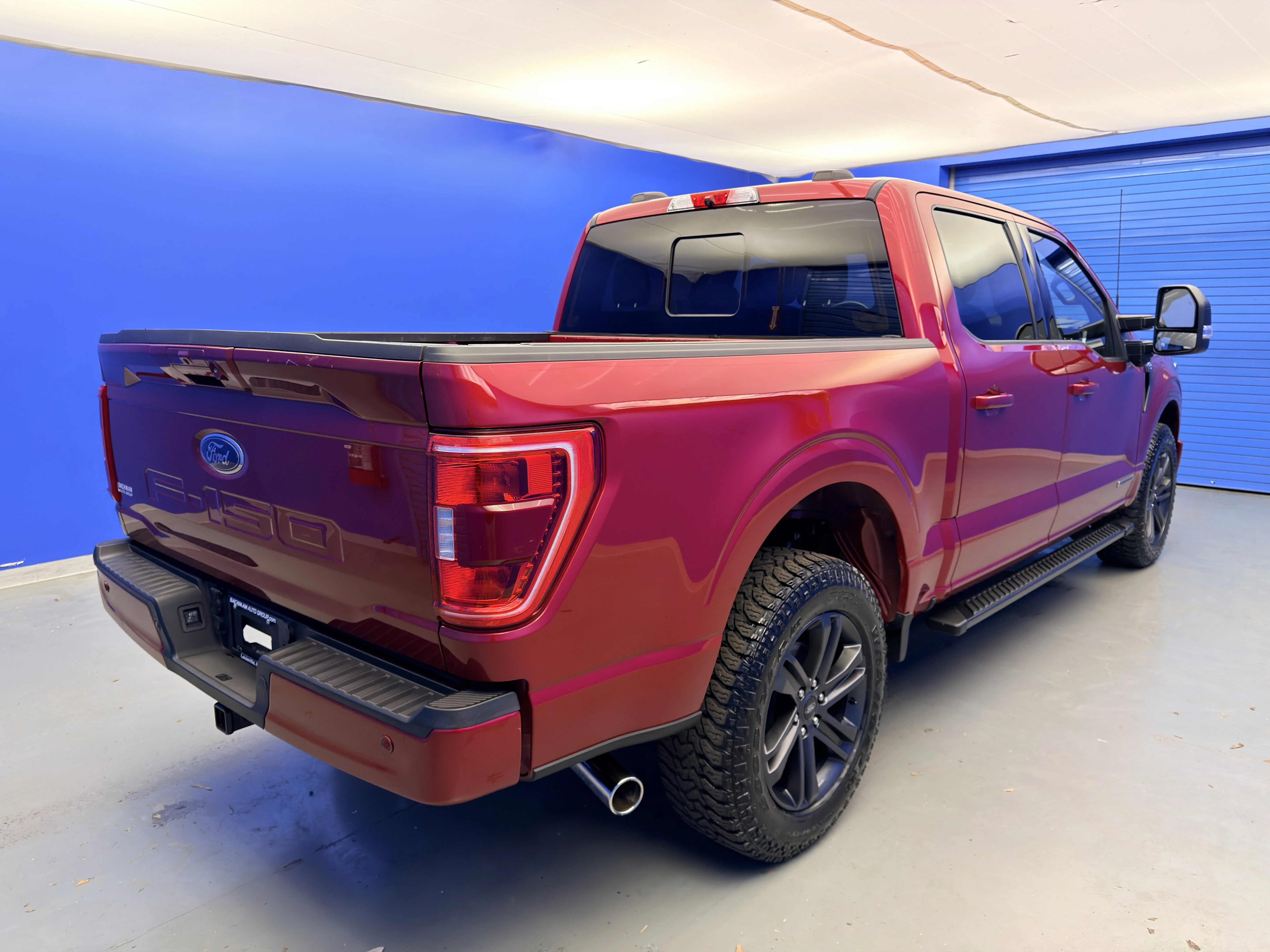 Used 2022 Rapid Red Metallic Tinted Clearcoat Ford XLT image 7
