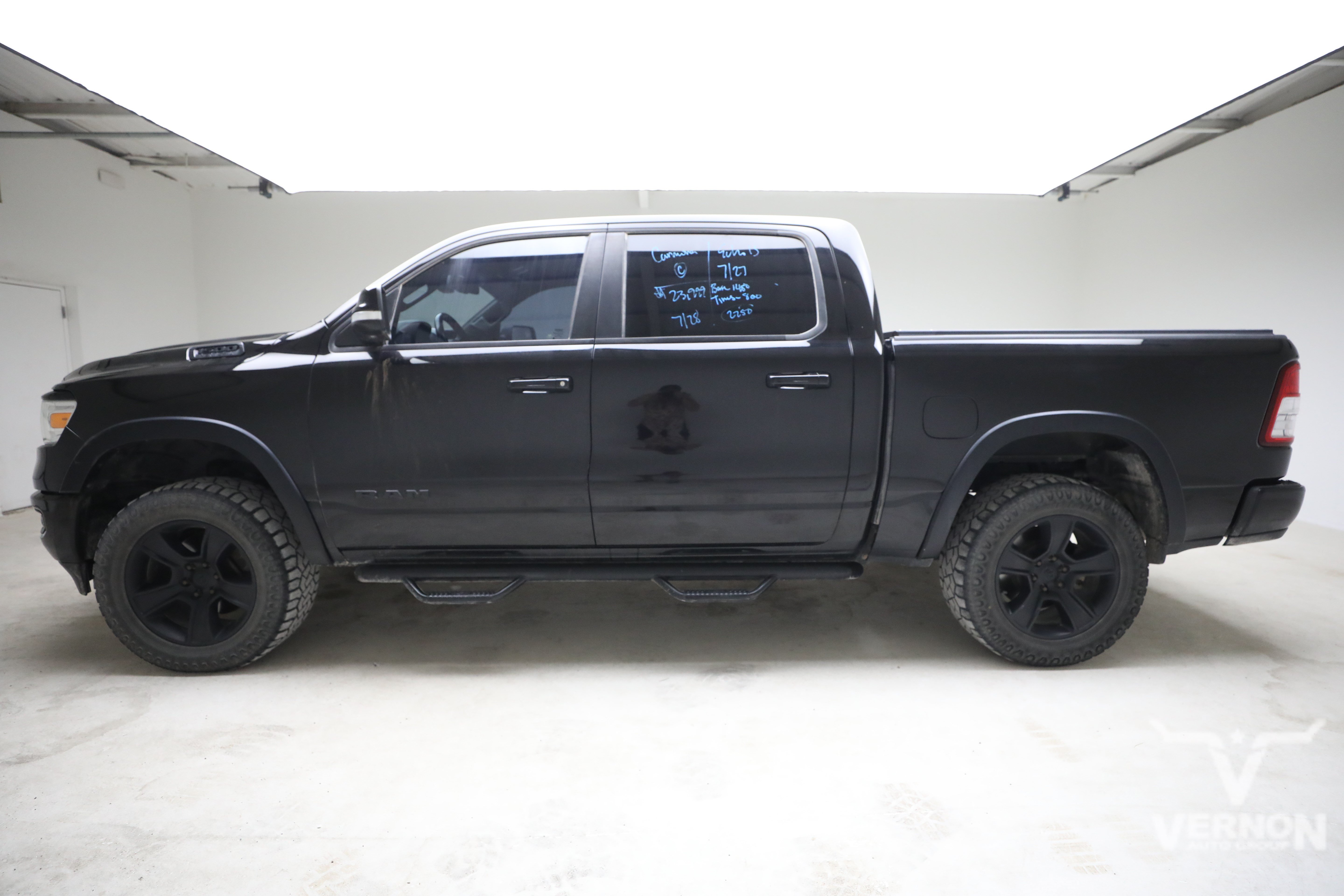 Used 2019 Diamond Black Crystal Pearlcoat Ram Y image 2