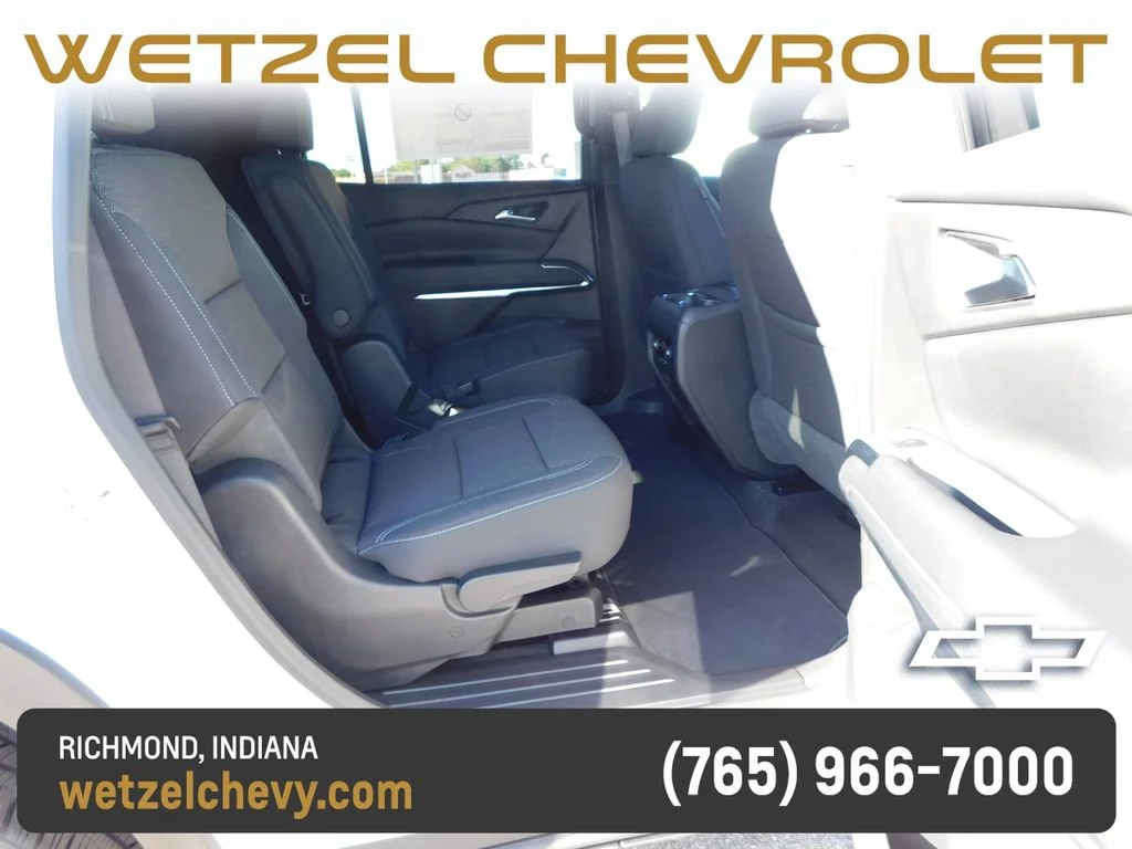 New 2027 Summit White Chevrolet LT image 20