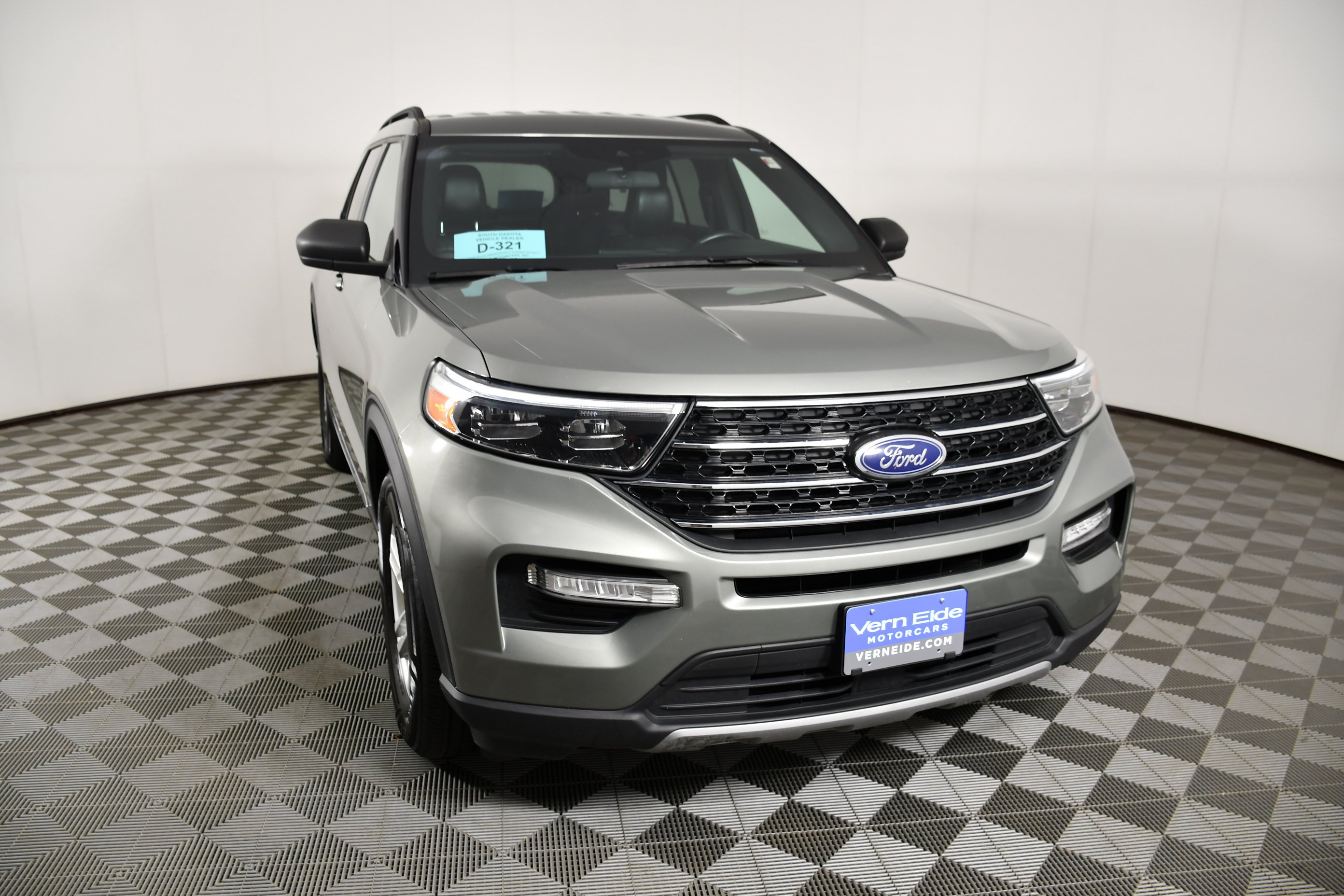 Used 2020 Silver Spruce Metallic Ford XLT image 3