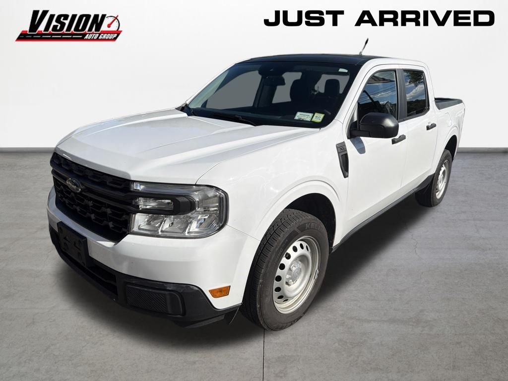 Used 2024 White Ford XL image 1