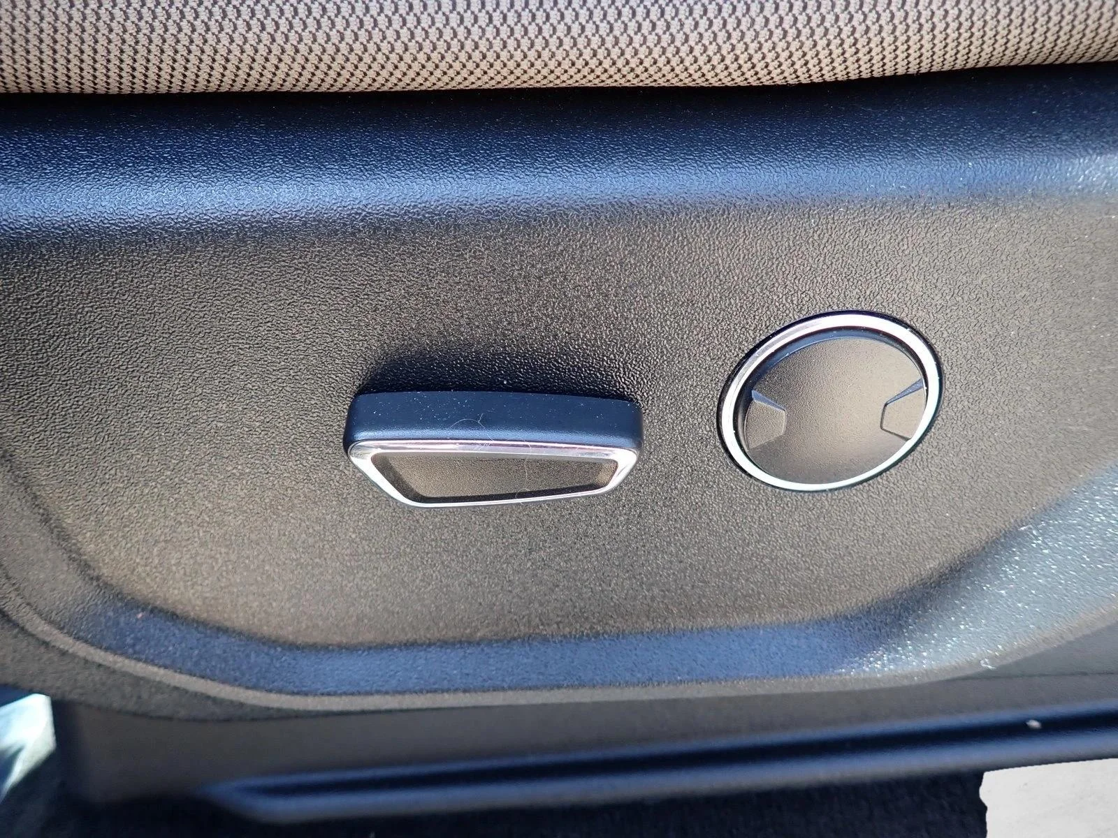 Used 2017 Magnetic Metallic Ford XLT image 12