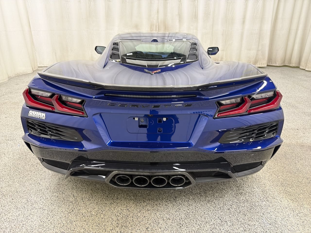 2027 Chevrolet Corvette 3LT - Photo 7