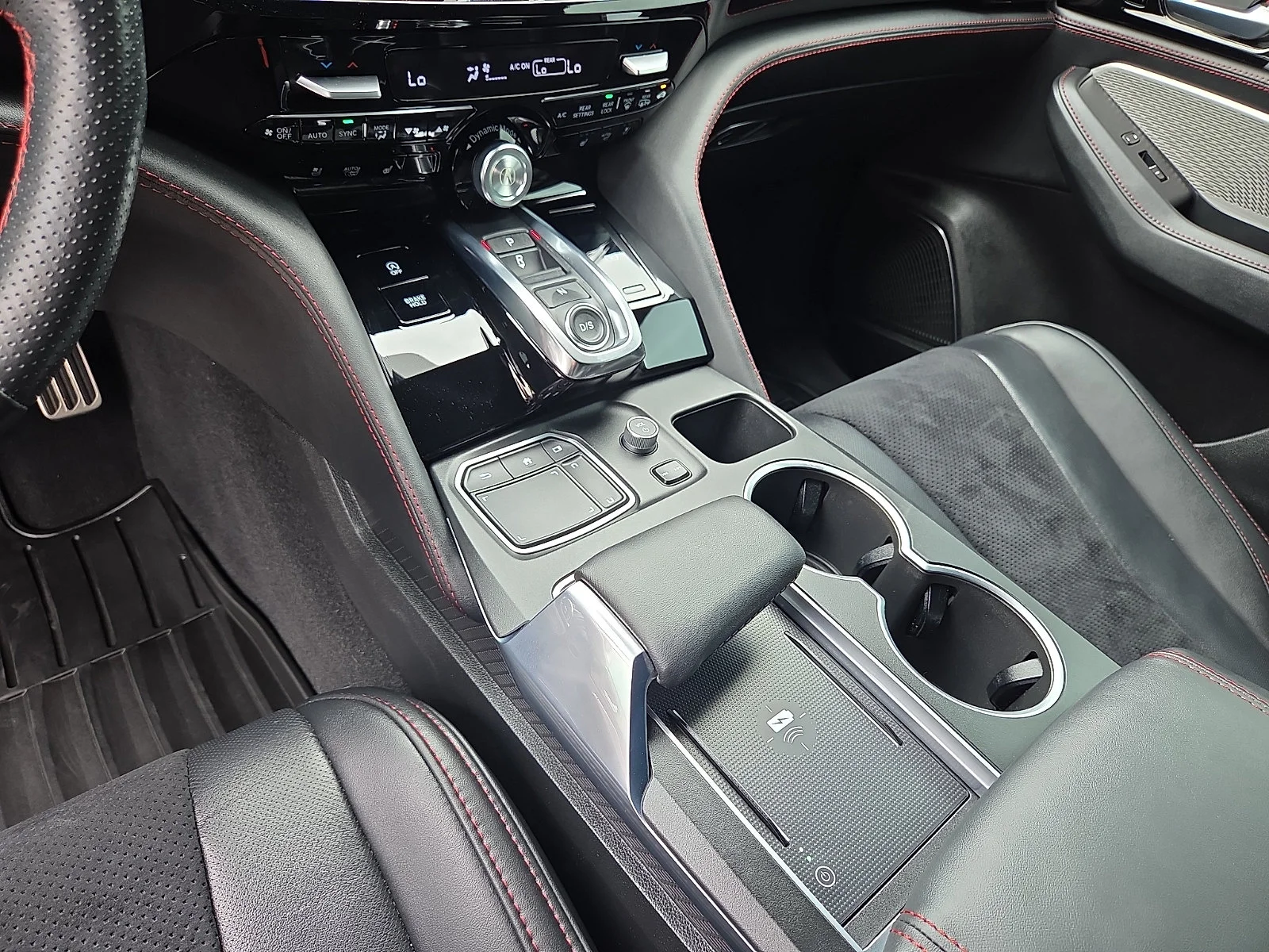 Used 2024 Majestic Black Pearl Acura w/A-Spec Package image 25