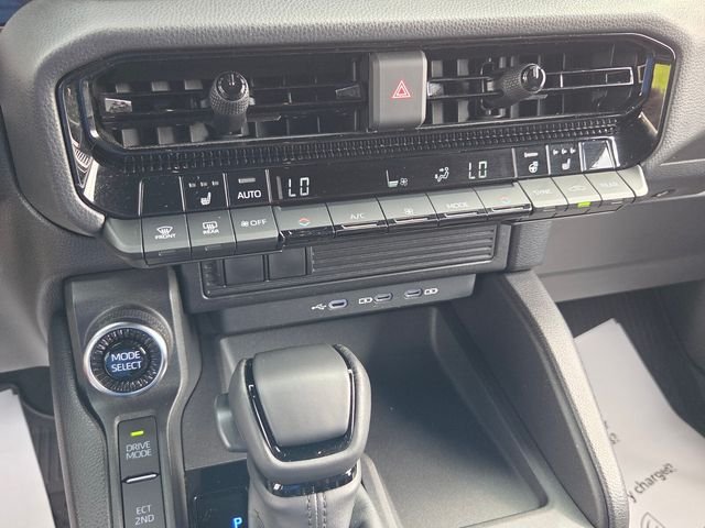 Used 2025  Toyota 1958 image 19