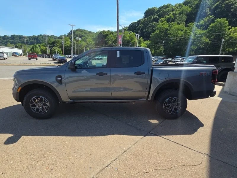 New 2026 Carbonized Gray Metallic Ford XLT image 4