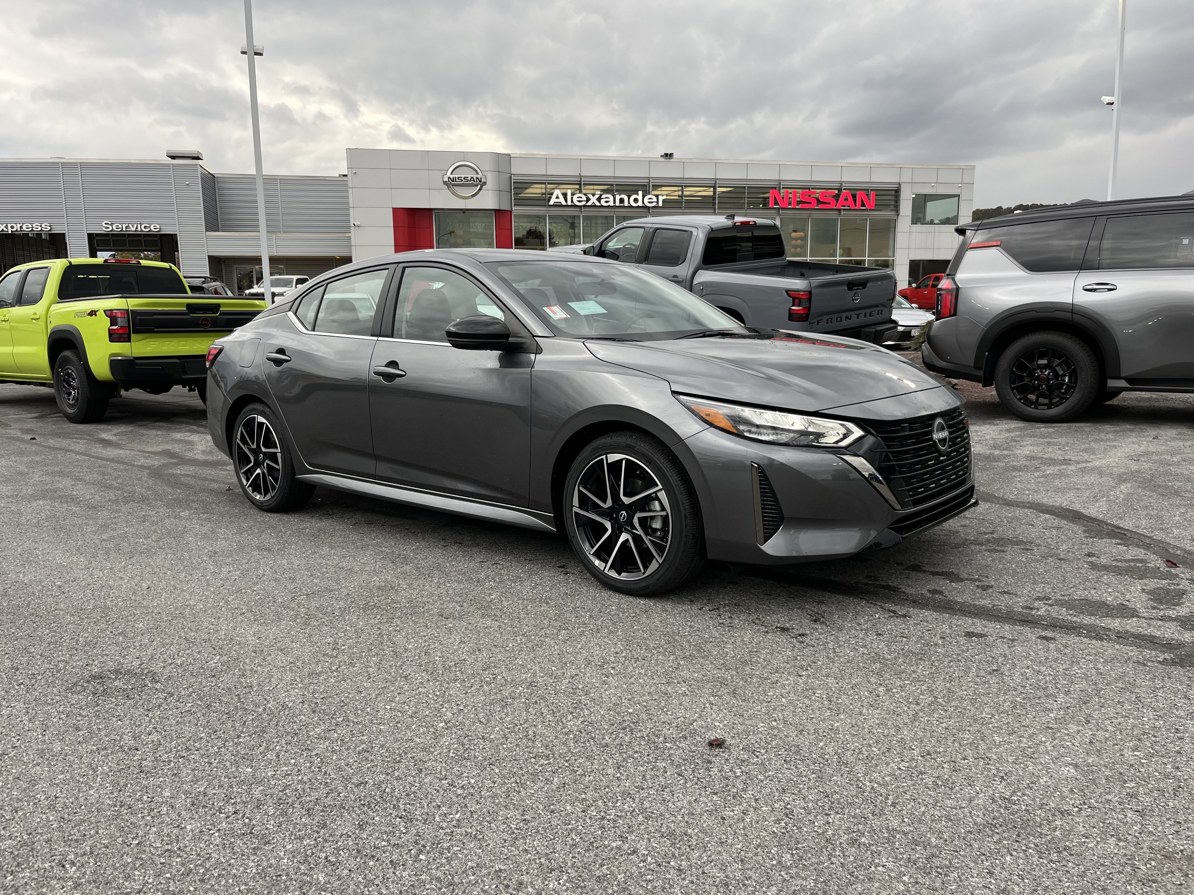 2025 Nissan Sentra SR