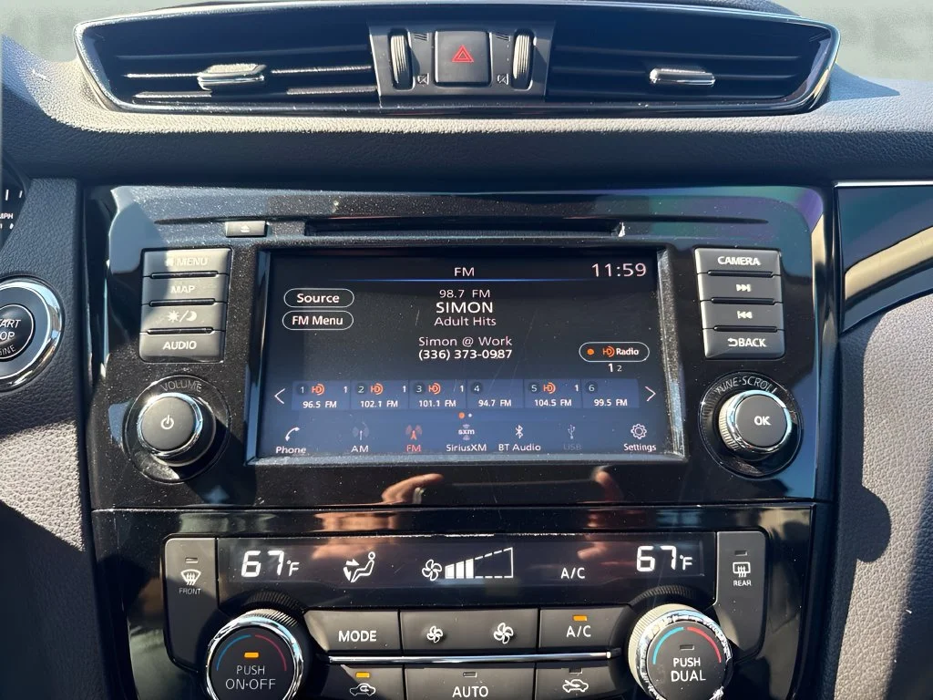 Used 2019 Black Nissan SL image 17
