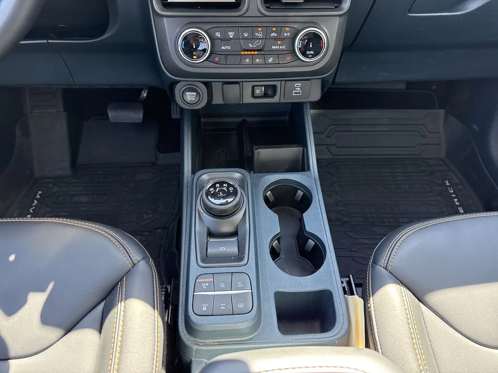 Used 2023 White Ford Lariat image 16