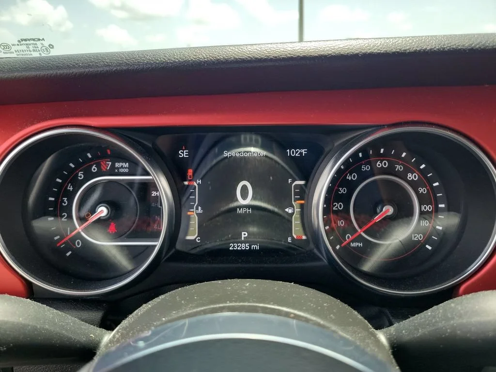 Used 2022 Gray Jeep Rubicon 4x4 image 11