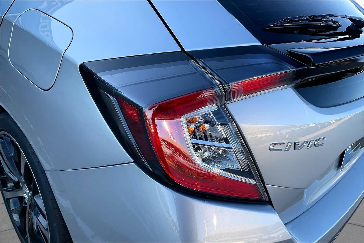 Used 2021 Lunar Silver Metallic Honda Sport image 27