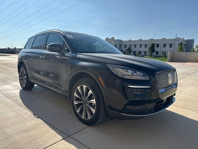 Used 2022 Black Lincoln Reserve image 4