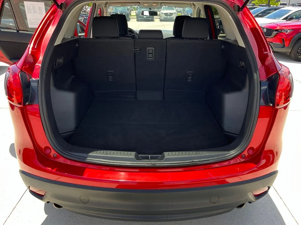 Used 2016 Red Mazda Touring image 14
