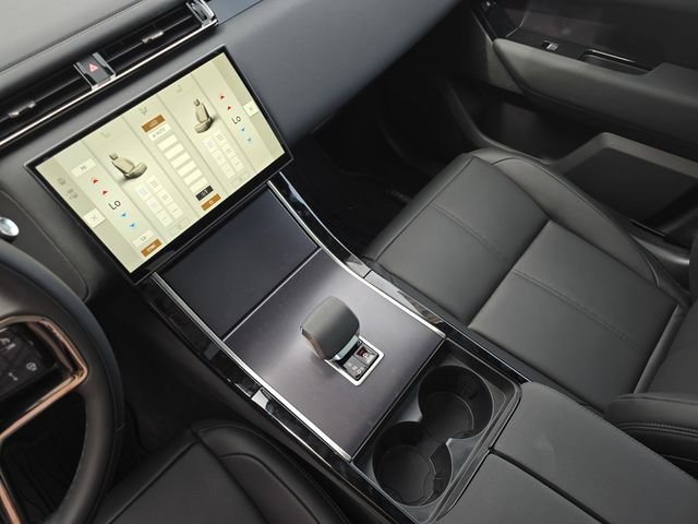 2026 Land Rover Range Rover Velar Dynamic SE - Photo 16