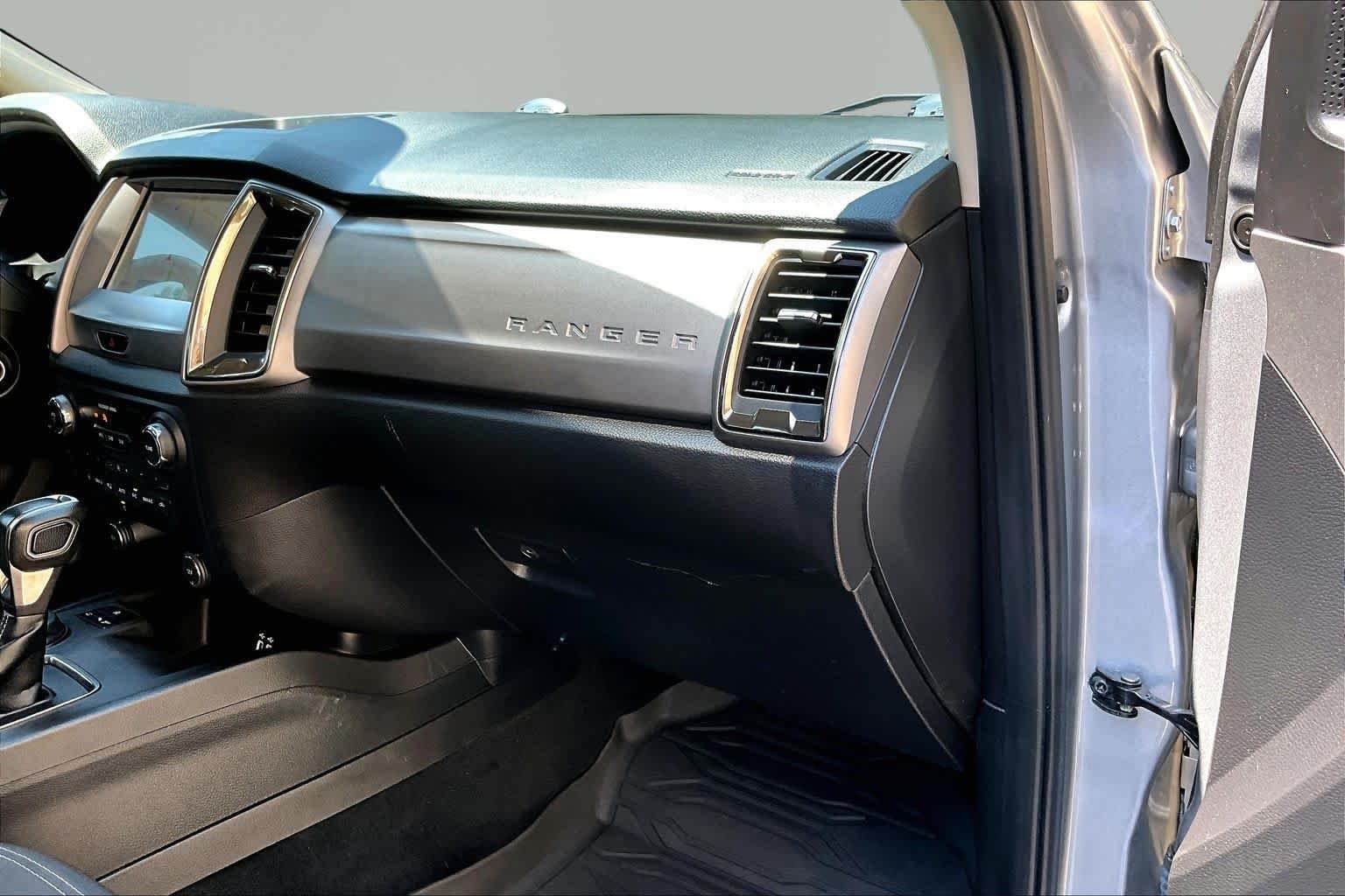Used 2021 Iconic Silver Metallic Ford XLT image 19