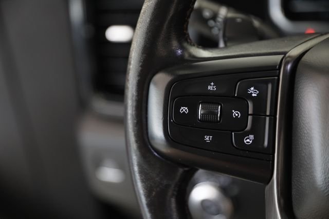 Used 2022 Black GMC AT4 image 4