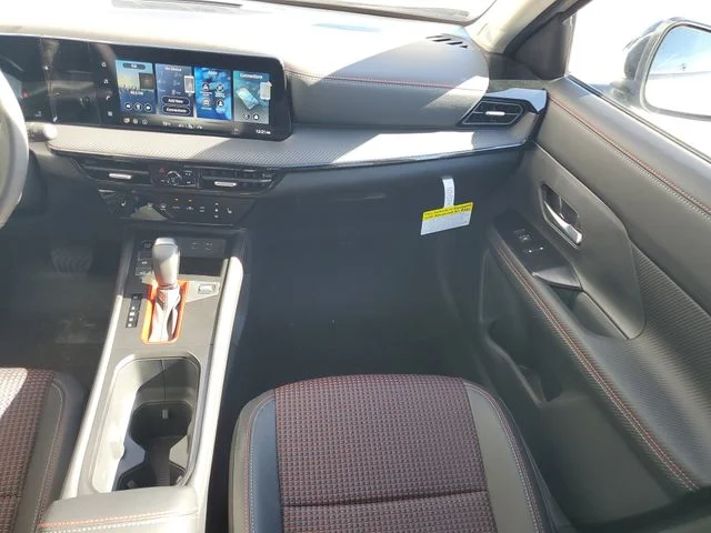 2026 Nissan KICKS SR - Photo 17