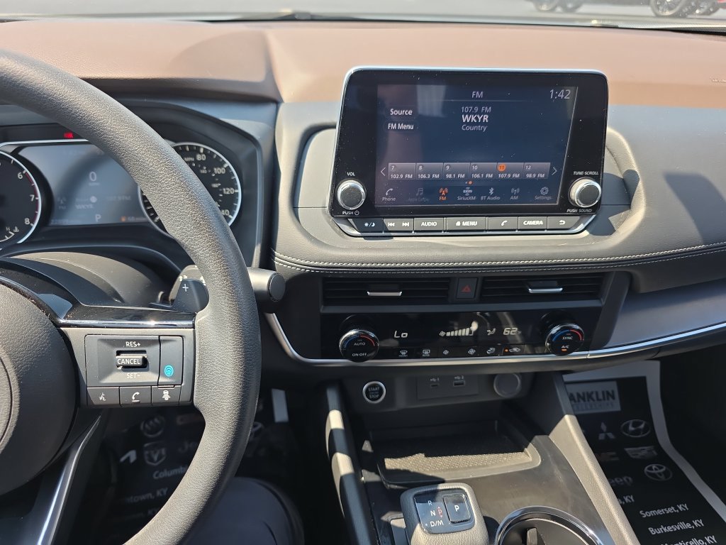 Used 2023 Silver Nissan SV image 18
