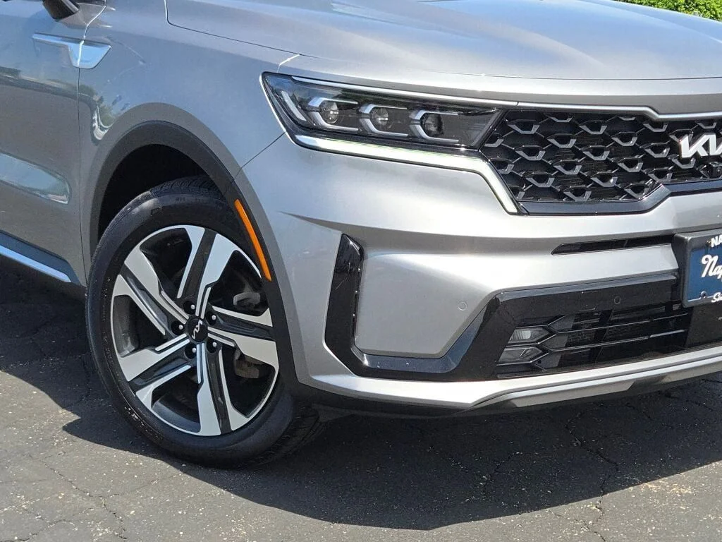Used 2023 Gray Kia SX Prestige image 3