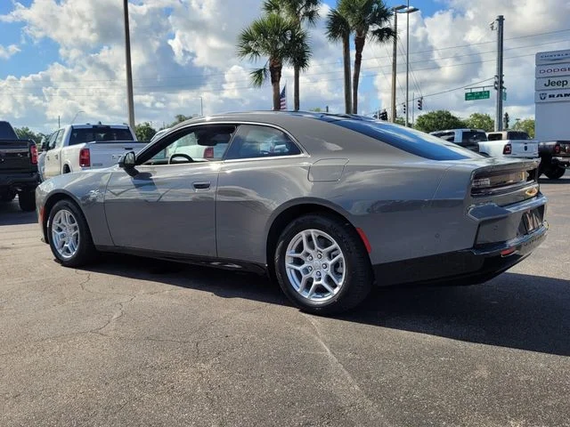 2025 Dodge Charger Daytona R/T - Photo 5