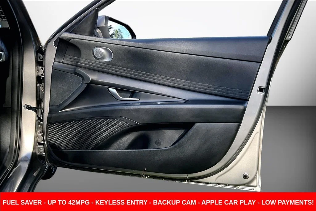 Used 2023 Silver Hyundai SE image 29