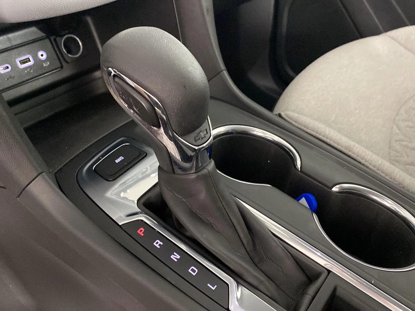 Used 2024 Summit White Chevrolet LS image 14