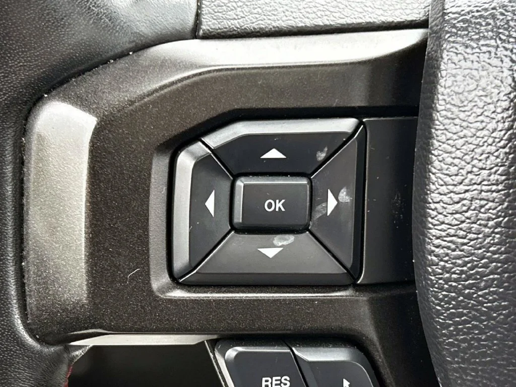 Used 2021 White Metallic Ford Limited image 29