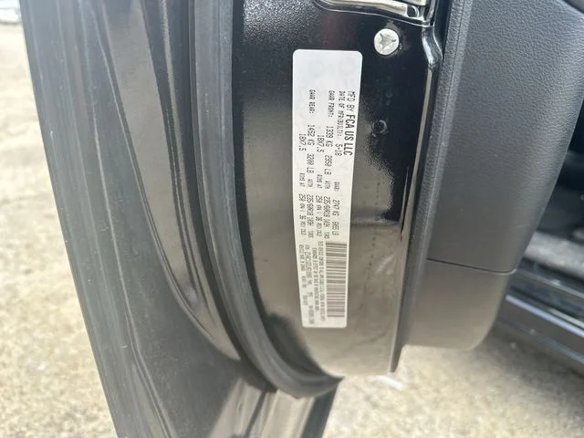 Used 2018 Black Chrysler Limited image 36