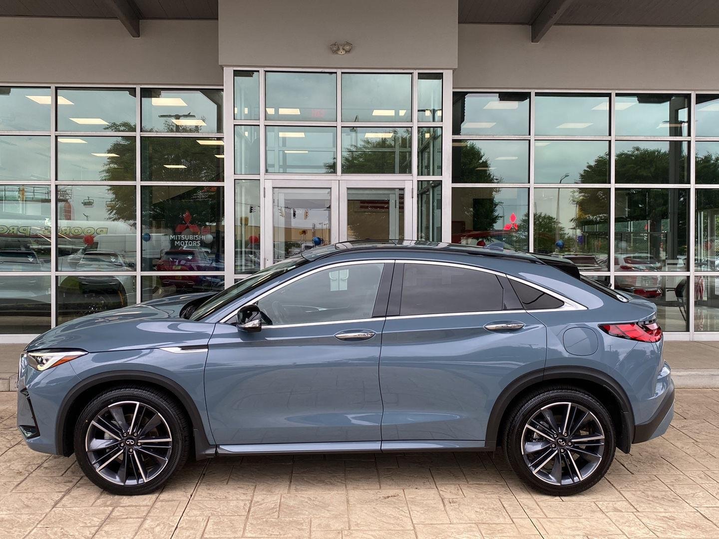 Used 2023 Slate Gray INFINITI SENSORY image 4