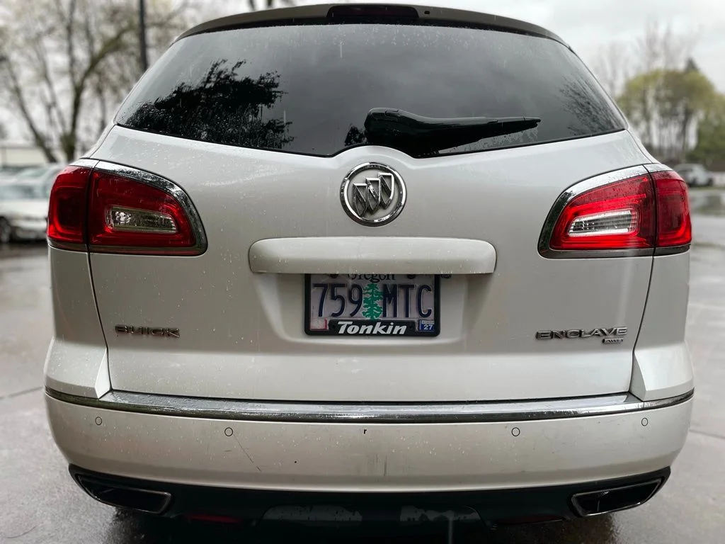 Used 2017 White Frost Tricoat Buick Premium Group image 5
