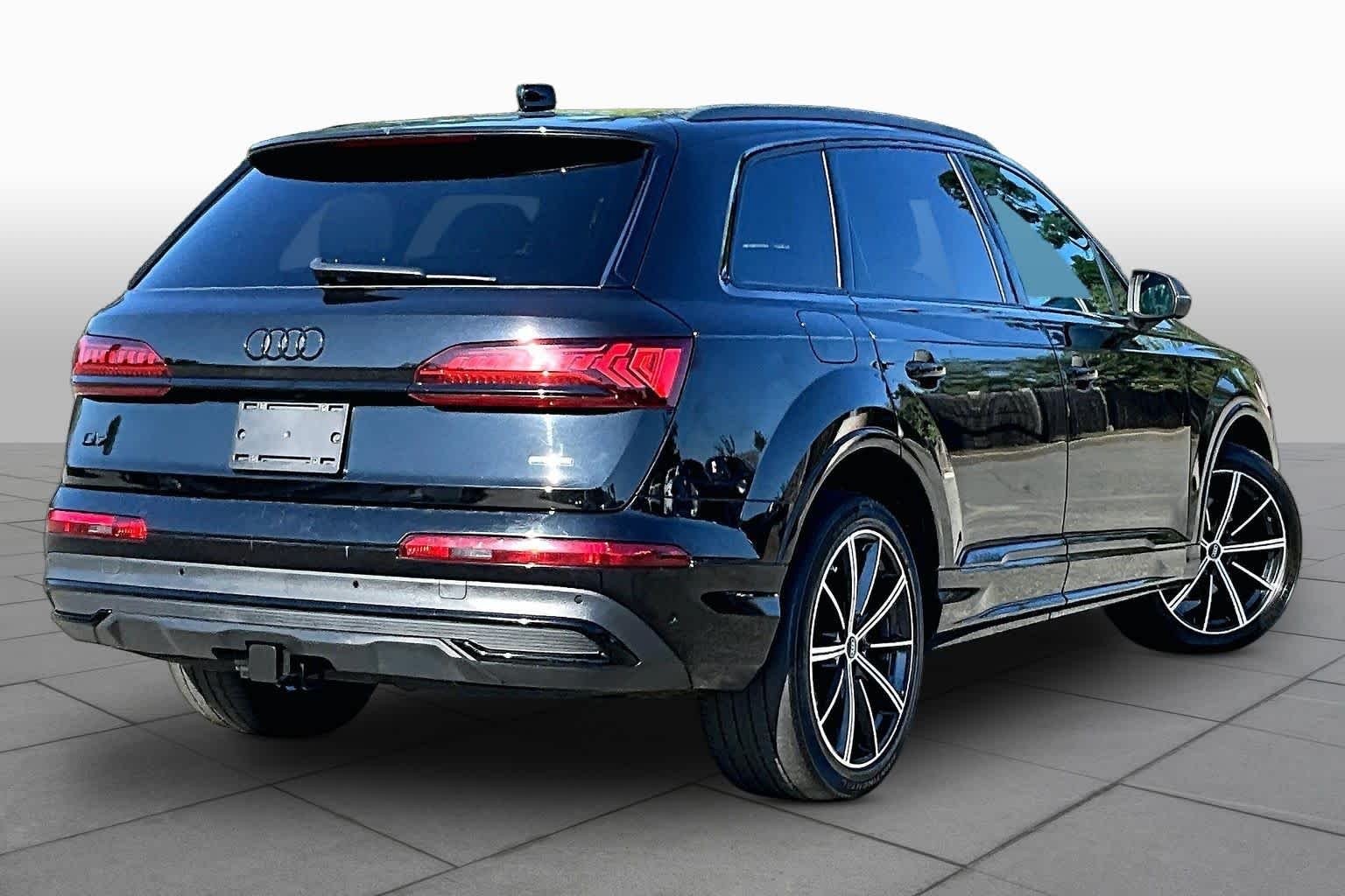 Used 2022 Mythos Black Metallic Audi Premium Plus image 13