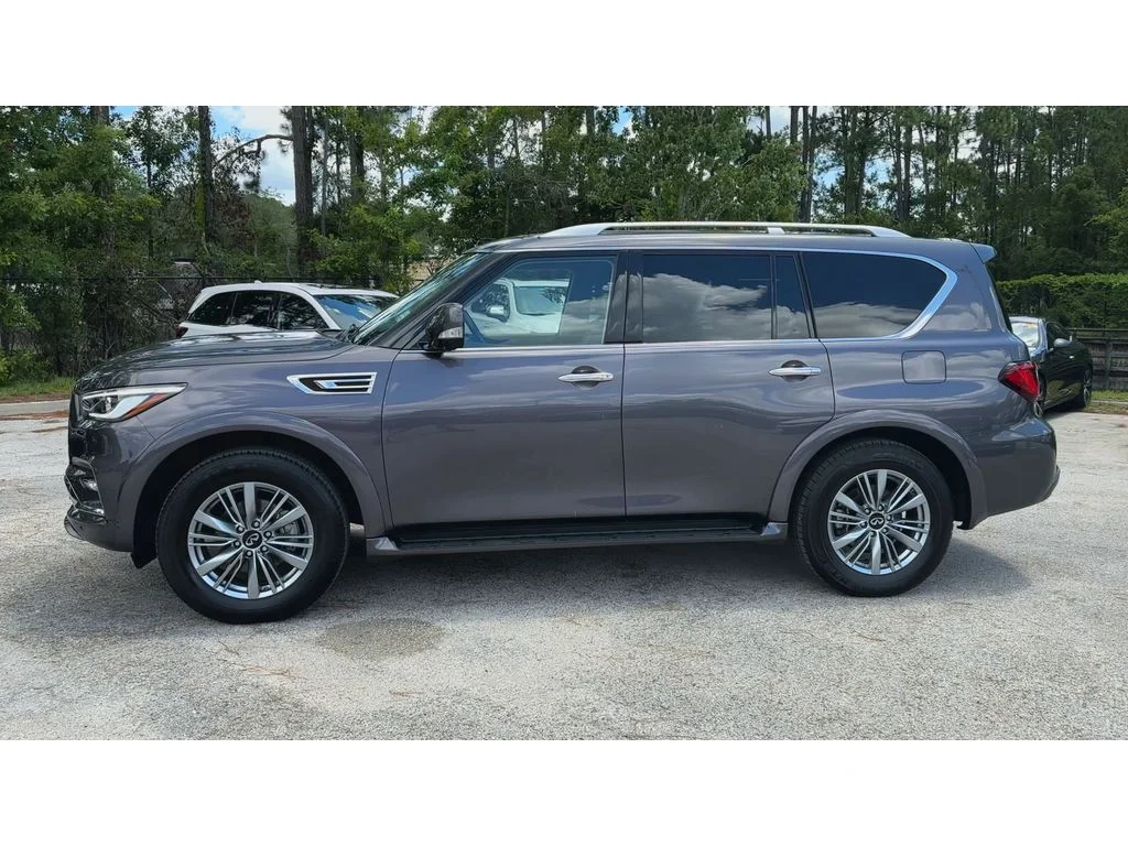Certified Used 2024 Anthracite Gray INFINITI LUXE image 5