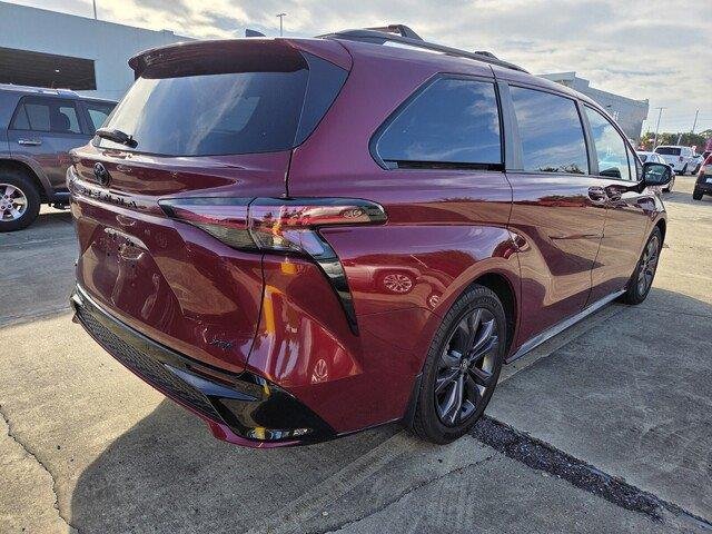 Used 2026 Ruby Flare Pearl Toyota XSE 7-Passenger image 5