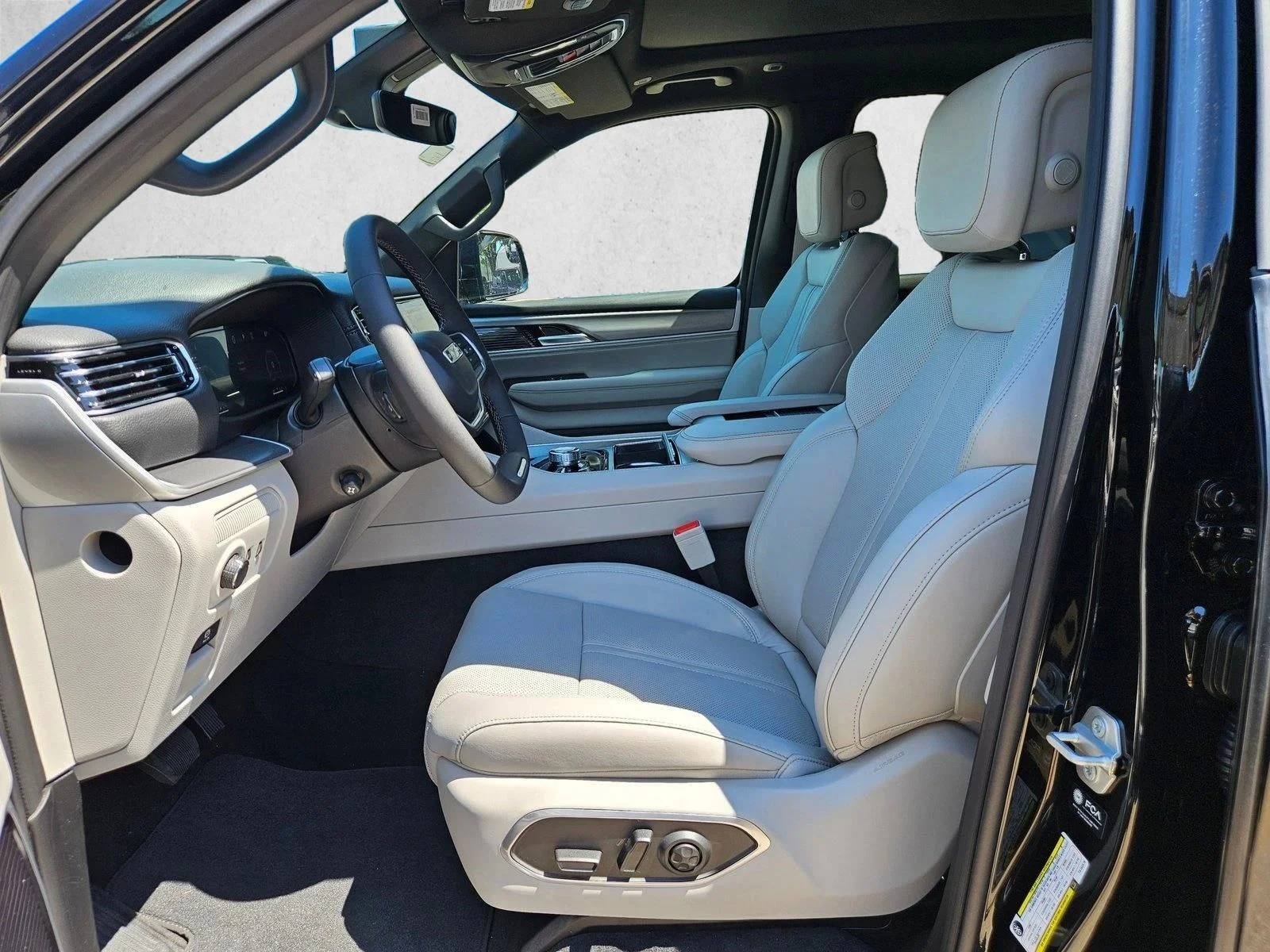 New 2026 High Gloss Black Jeep Limited Altitude image 4