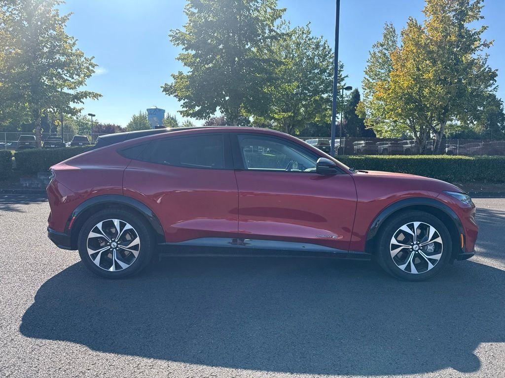 Used 2023 Rapid Red Metallic Tinted Clearcoat Ford Premium image 8