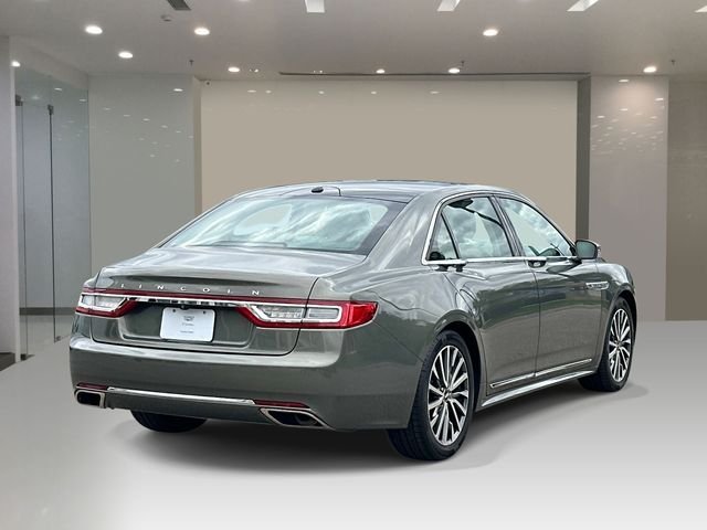 Used 2017 Green Lincoln Select image 4
