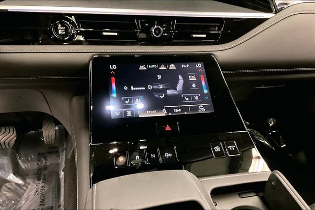 2025 INFINITI QX80 Sensory 4WD - Photo 32