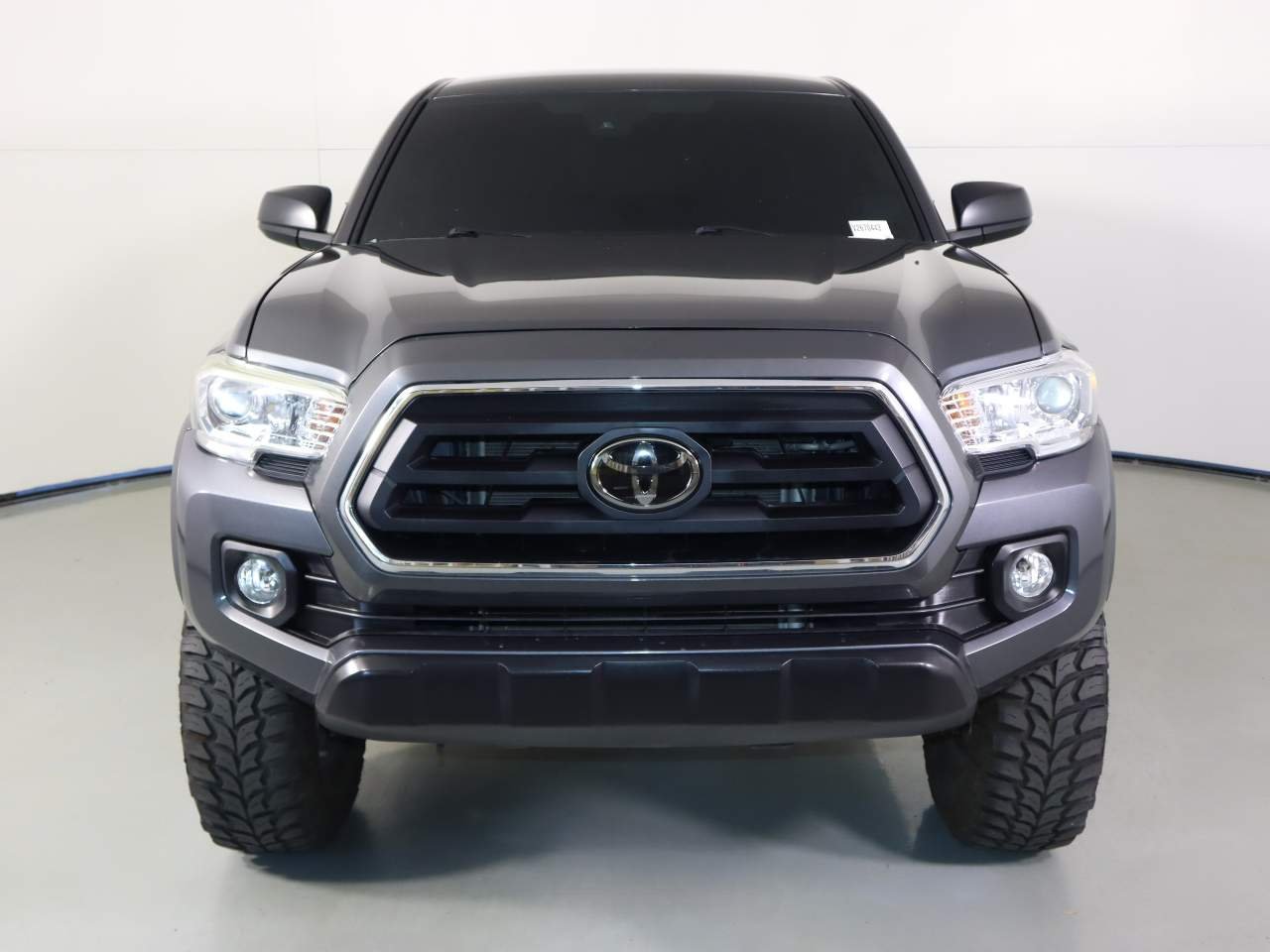 Used 2023 Magnetic Gray Metallic Toyota SR5 V6 Crew Cab image 6