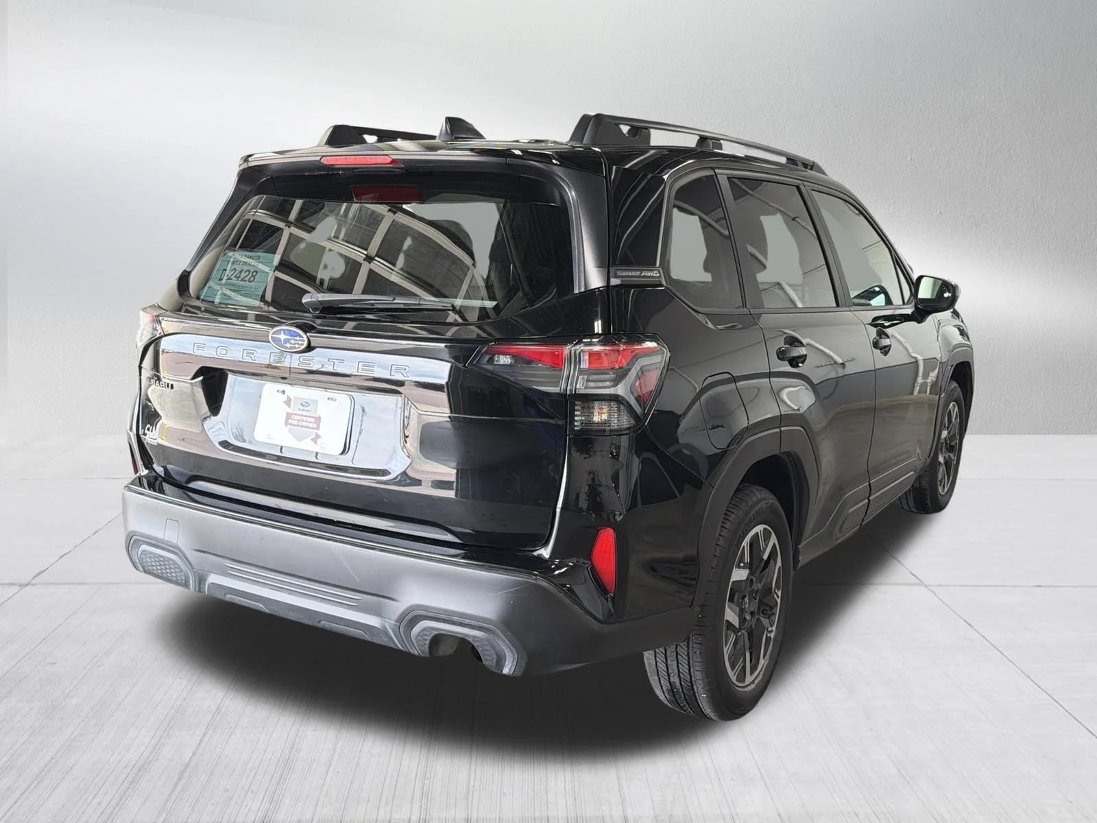 Certified Used 2025 Crystal Black Silica Subaru Premium image 7