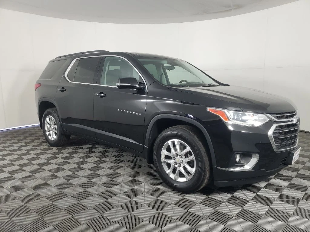 Used 2020 Chevrolet Traverse 1LT with VIN 1GNERGKW3LJ164399 for sale in Monrovia, CA