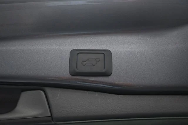 Used 2022 Magnetic Gray Met Toyota XLE image 25